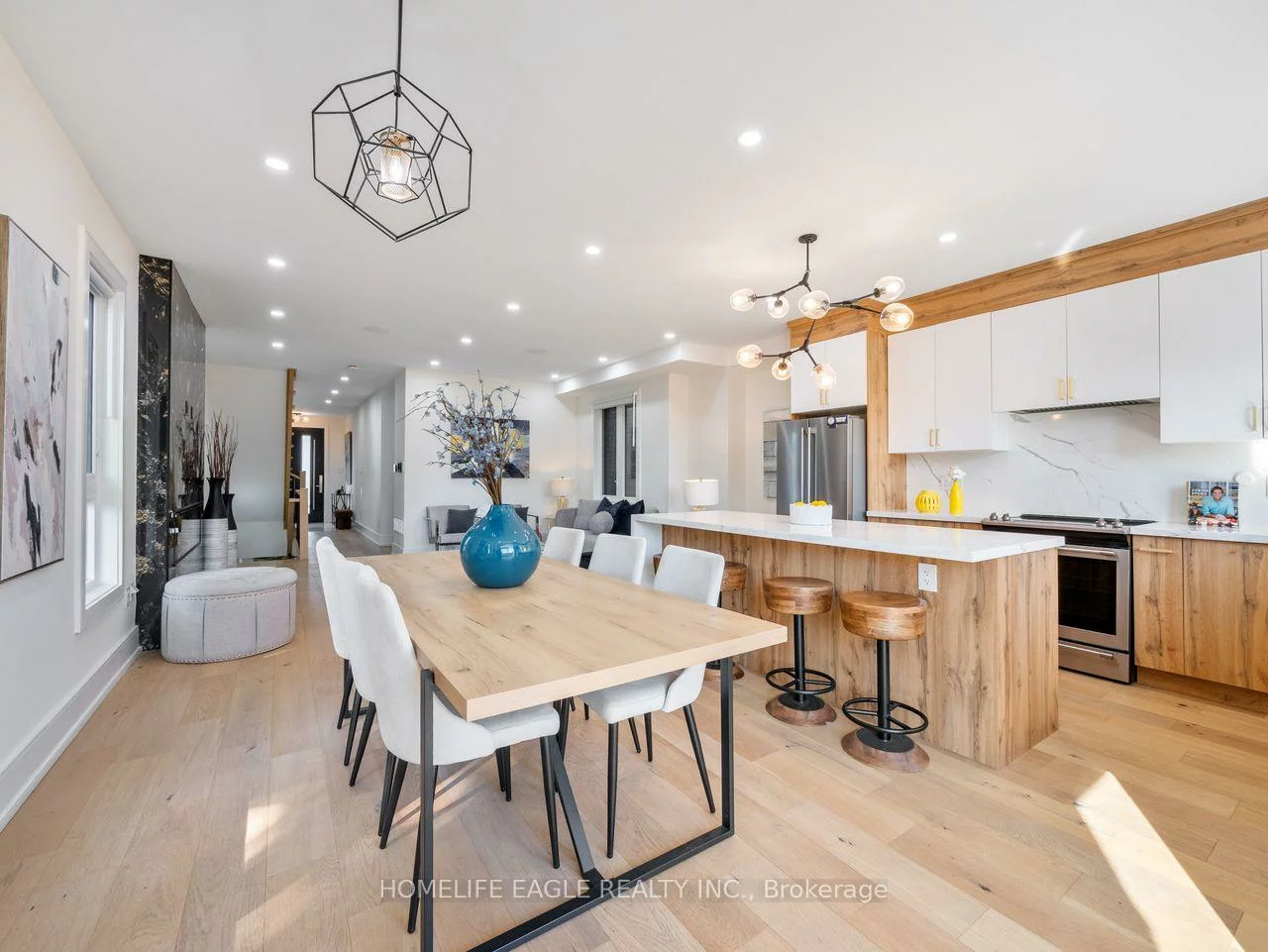 109A, Heale, Birchcliffe-Cliffside, Toronto