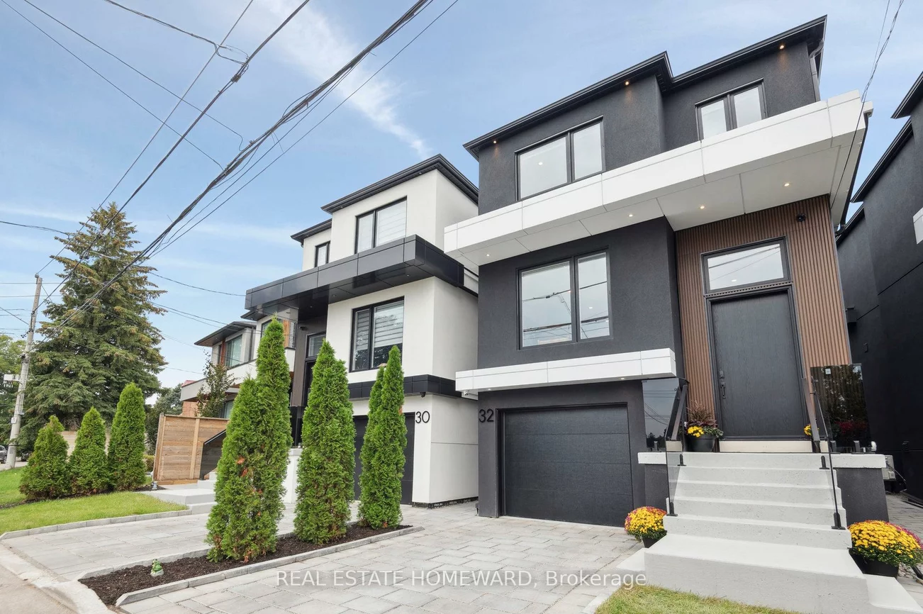 32, Westlake, Woodbine-Lumsden, Toronto