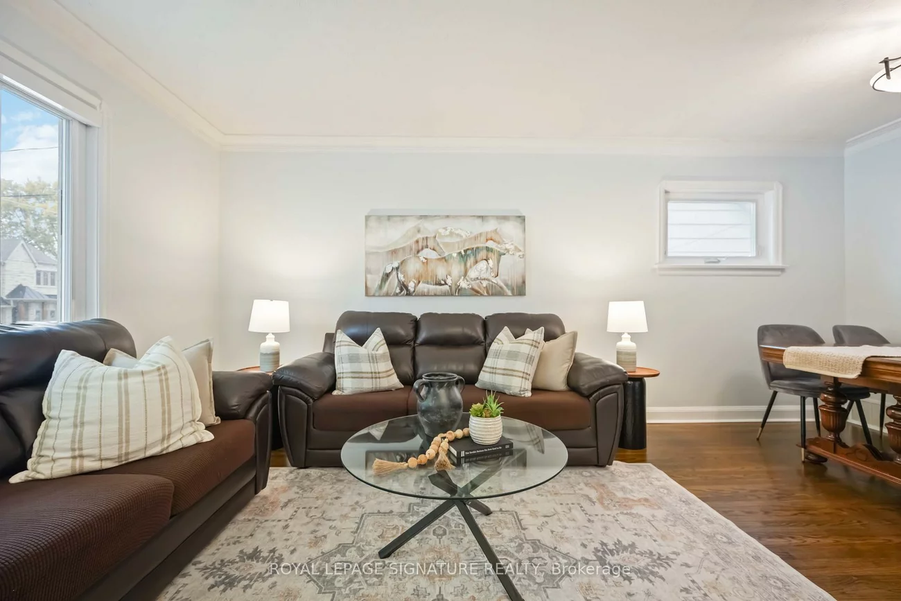 101, Sharpe, Birchcliffe-Cliffside, Toronto