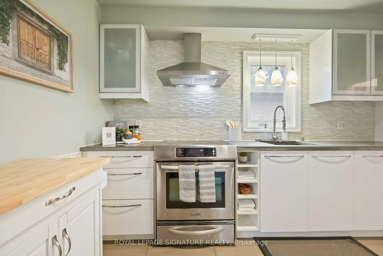 101, Sharpe, Birchcliffe-Cliffside, Toronto