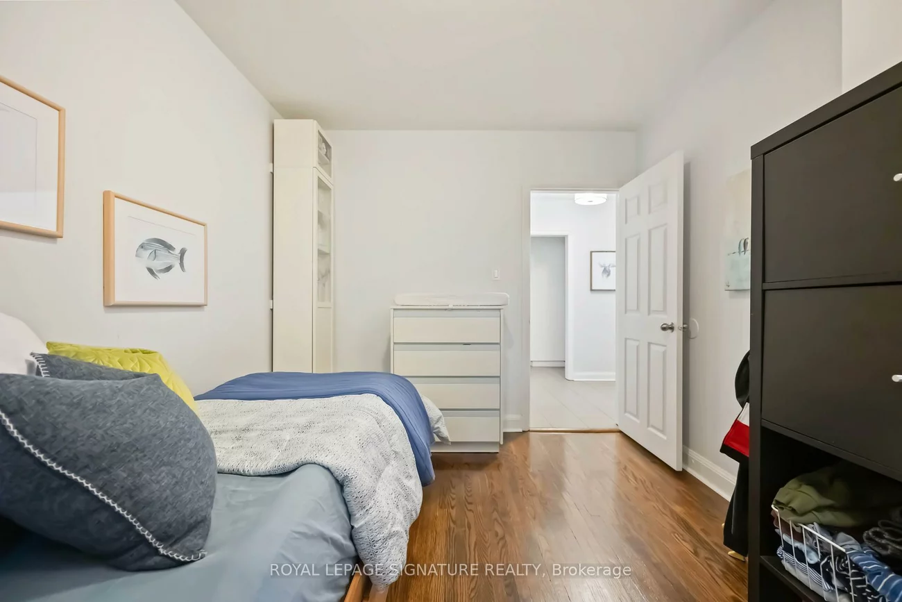 101, Sharpe, Birchcliffe-Cliffside, Toronto