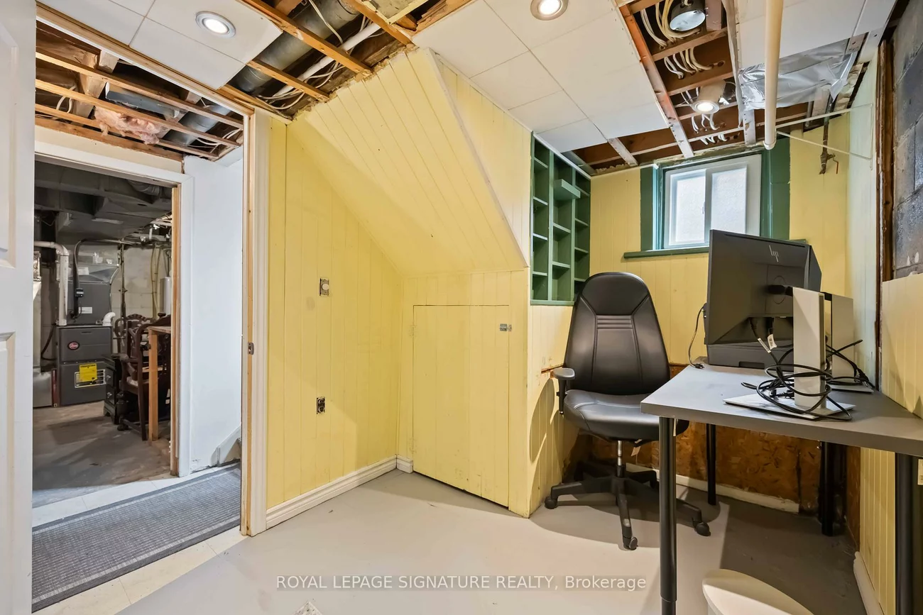 101, Sharpe, Birchcliffe-Cliffside, Toronto