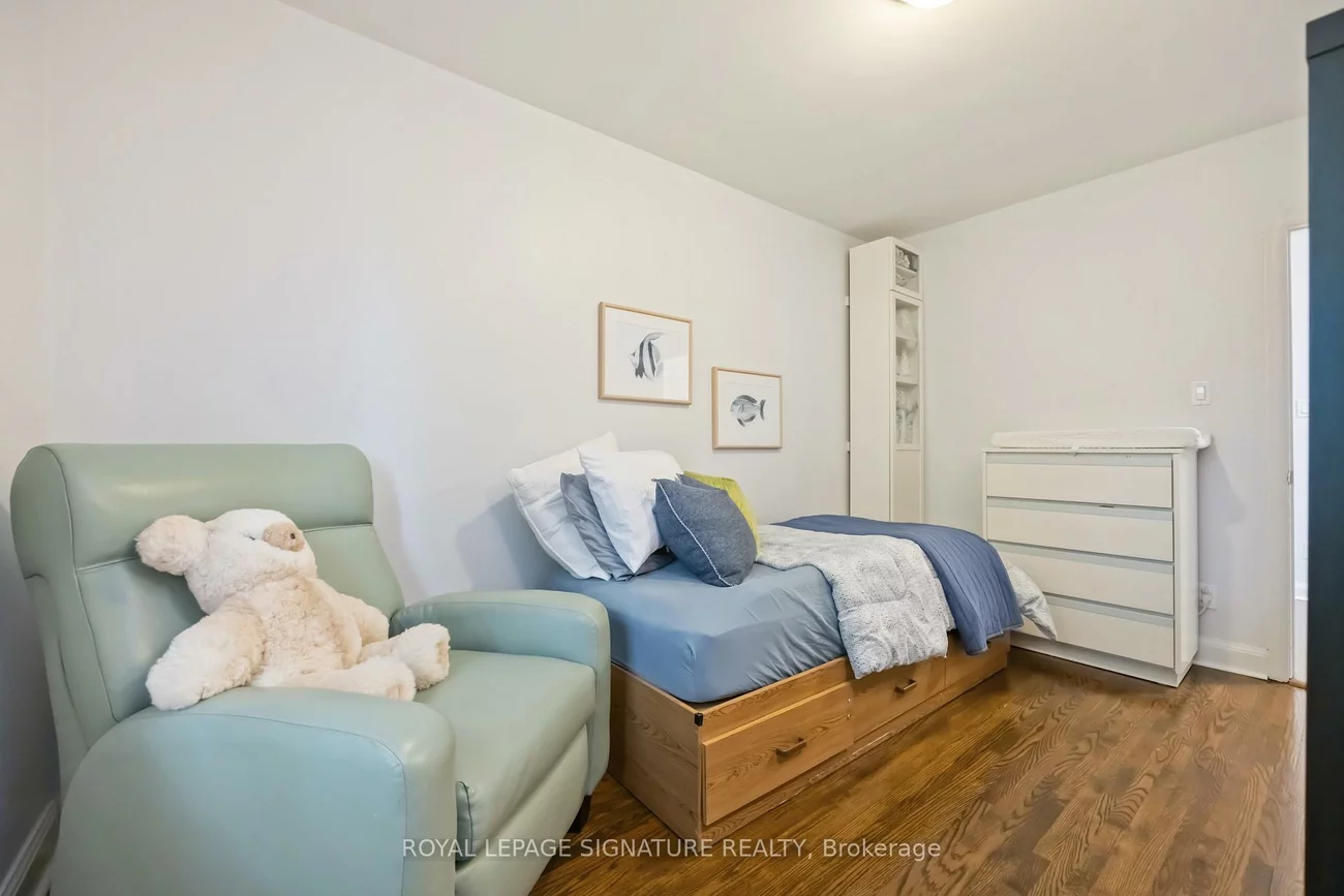 101, Sharpe, Birchcliffe-Cliffside, Toronto