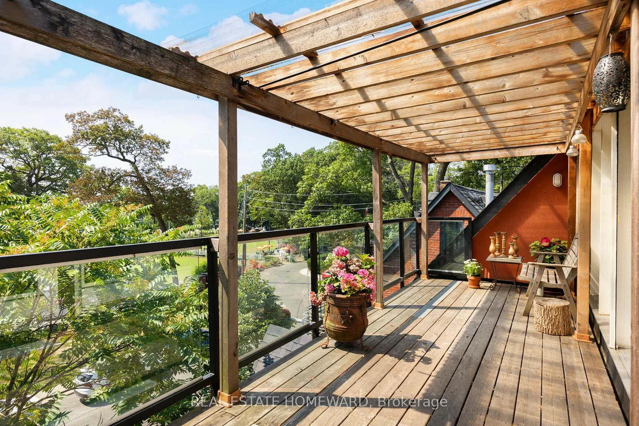 2, Park, The Beaches, Toronto