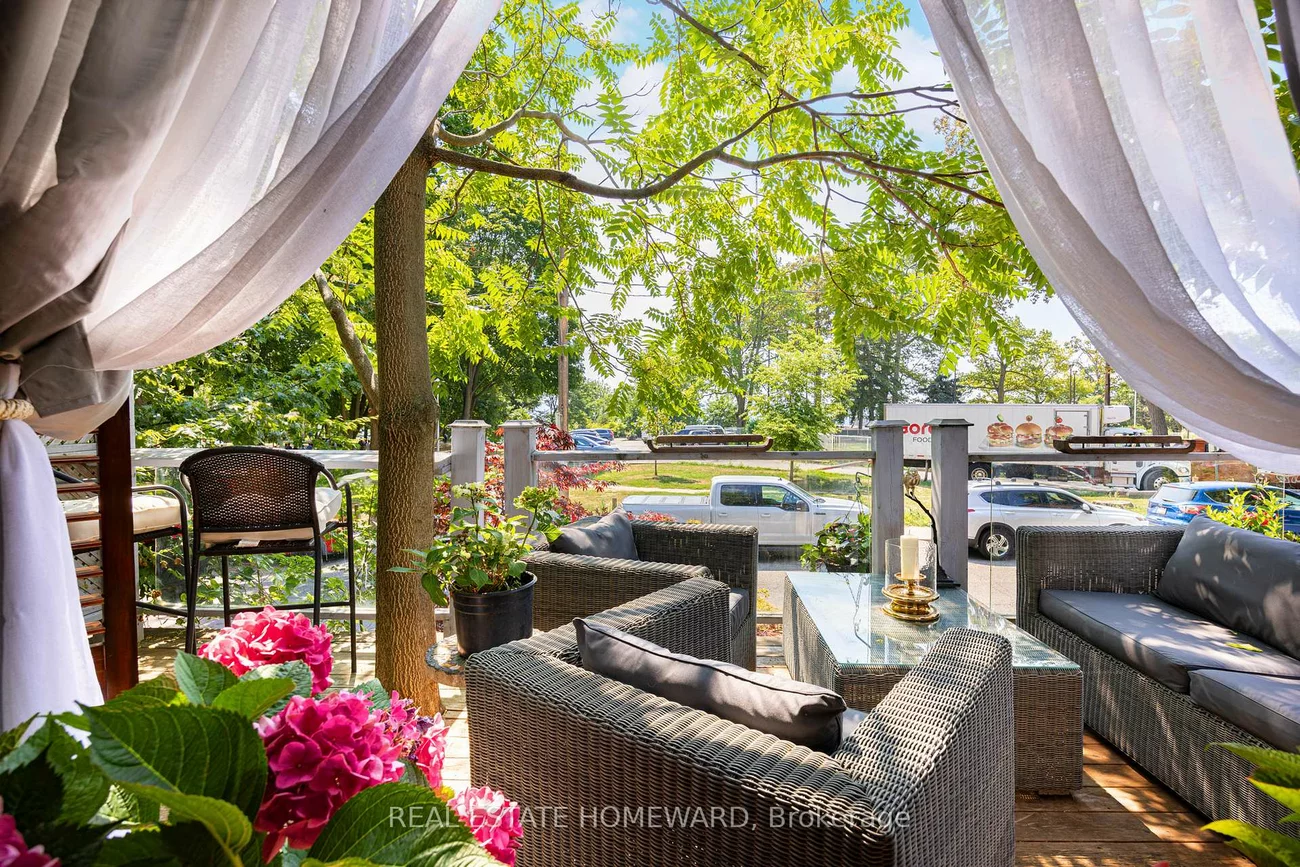 2, Park, The Beaches, Toronto