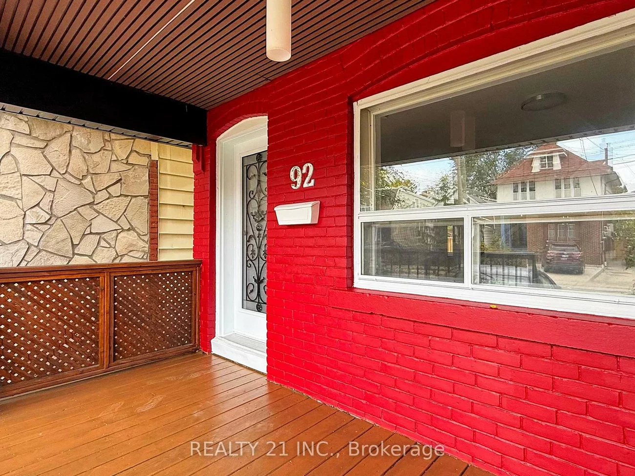 92, King Edward Ave, Woodbine-Lumsden, Toronto