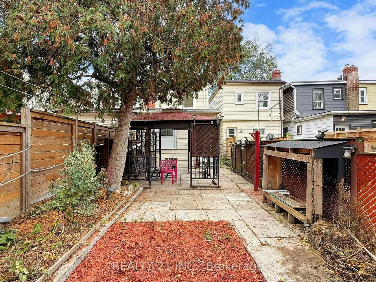 92, King Edward Ave, Woodbine-Lumsden, Toronto