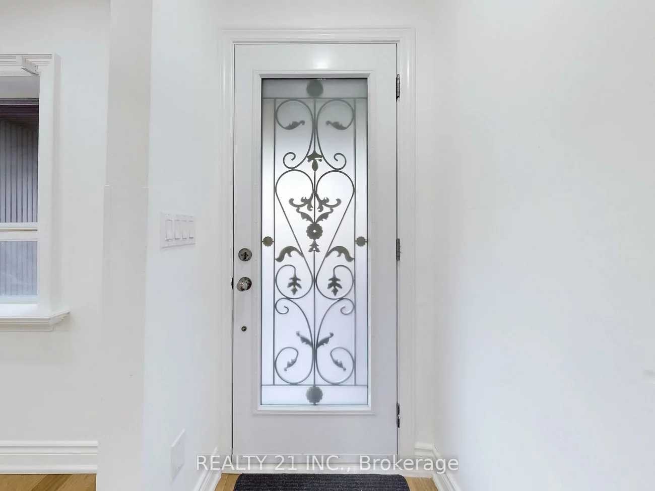 92, King Edward Ave, Woodbine-Lumsden, Toronto