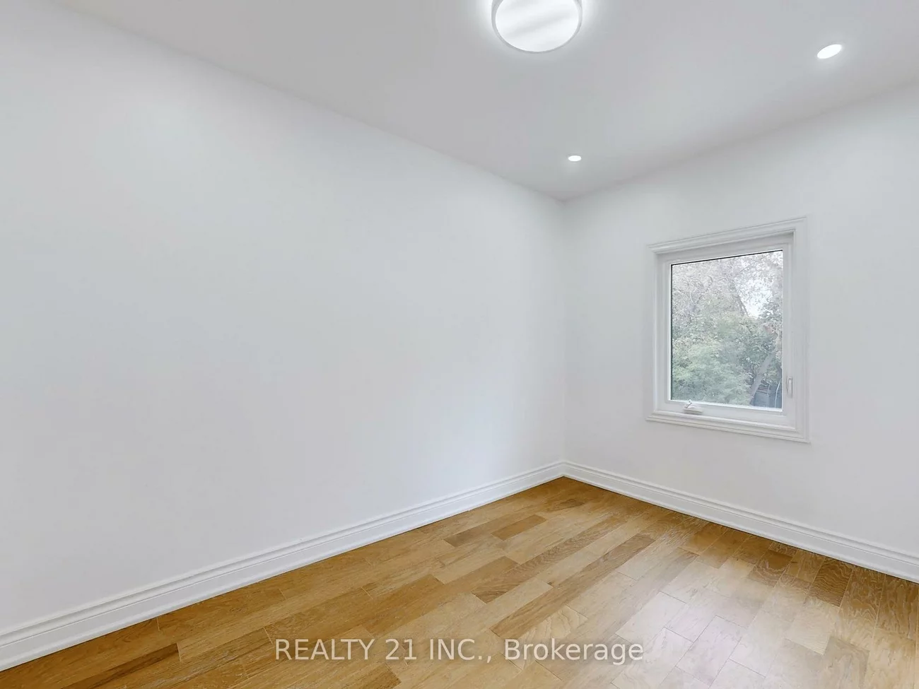 92, King Edward Ave, Woodbine-Lumsden, Toronto