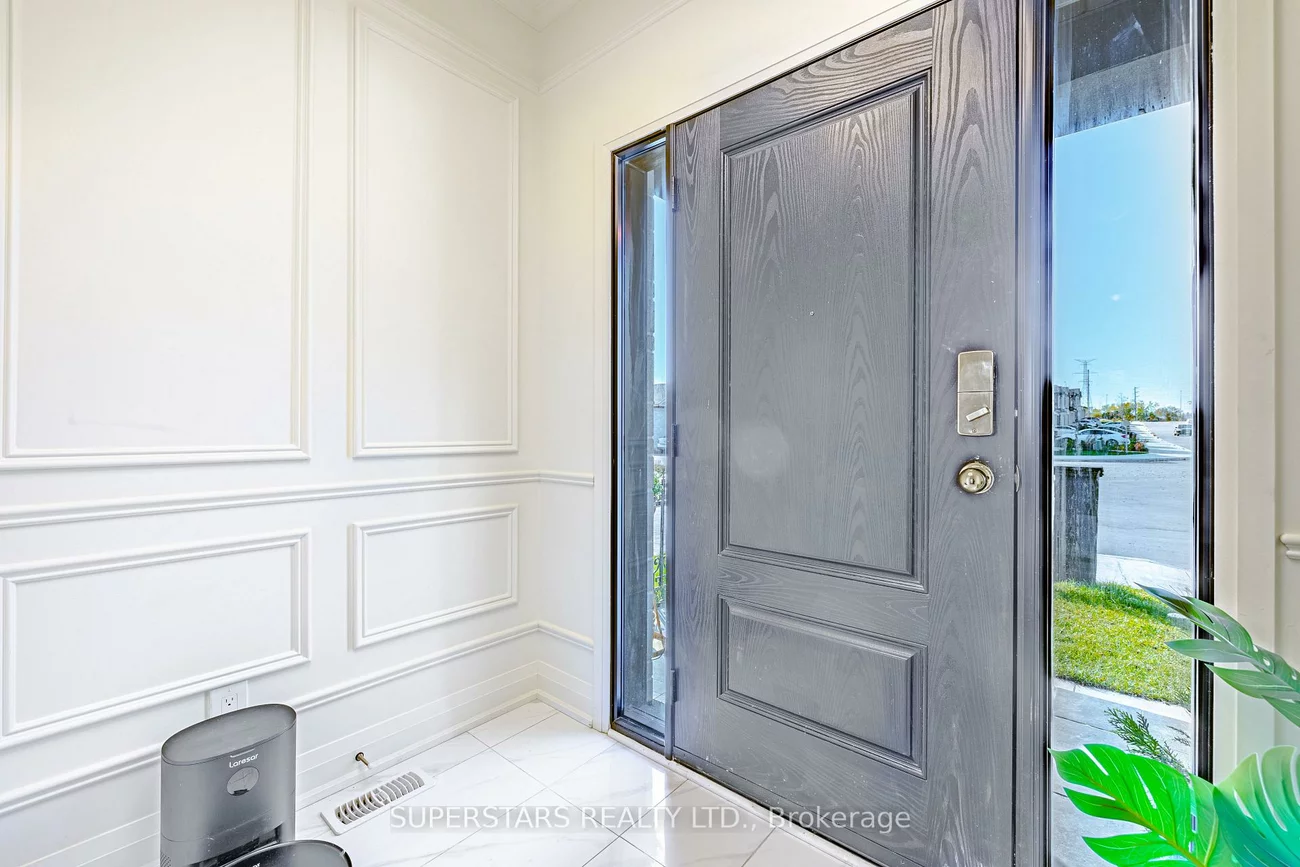 56, Chelliah, Rouge E11, Toronto