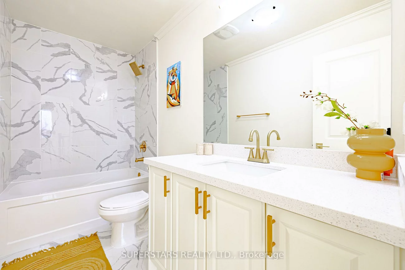 56, Chelliah, Rouge E11, Toronto