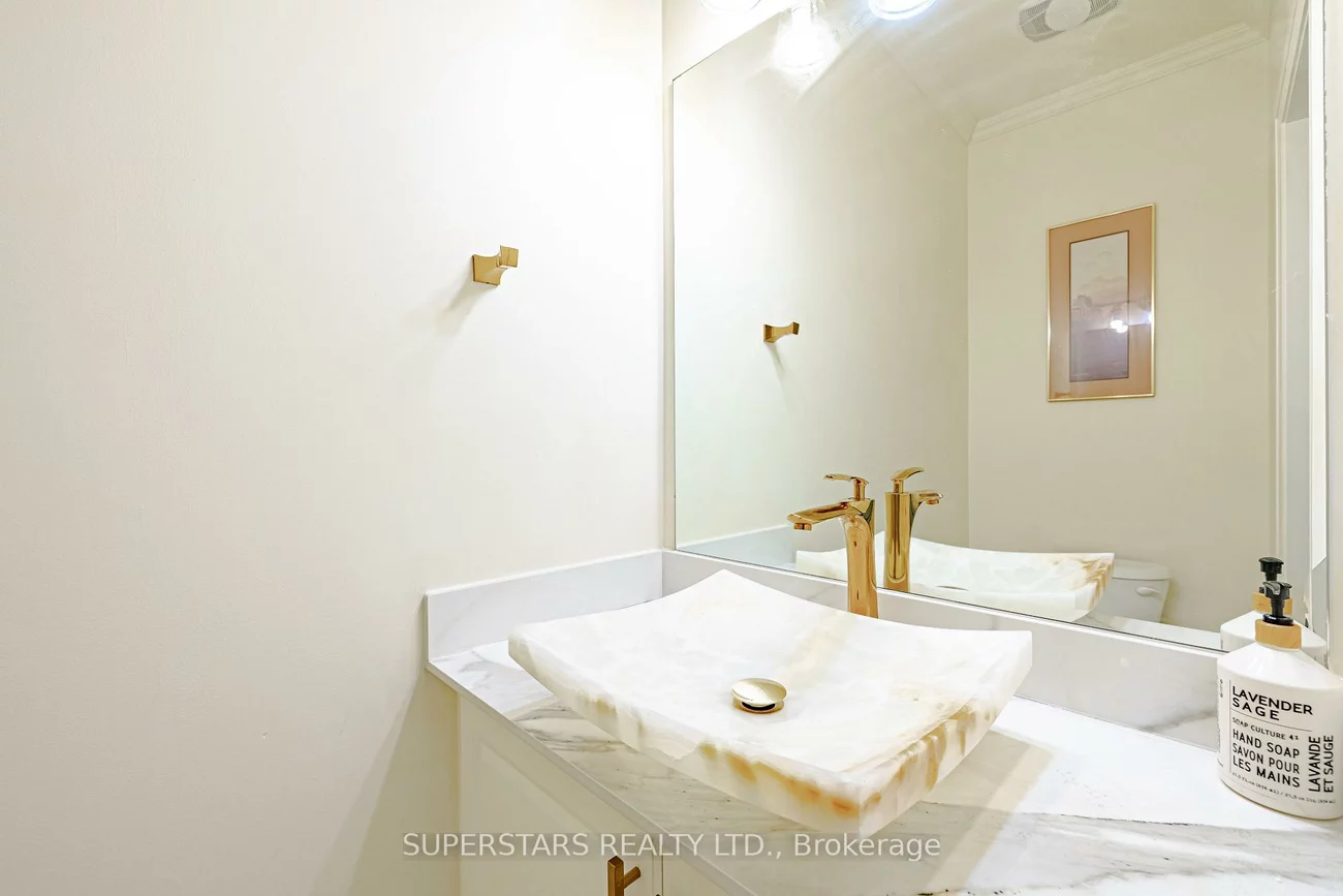 56, Chelliah, Rouge E11, Toronto