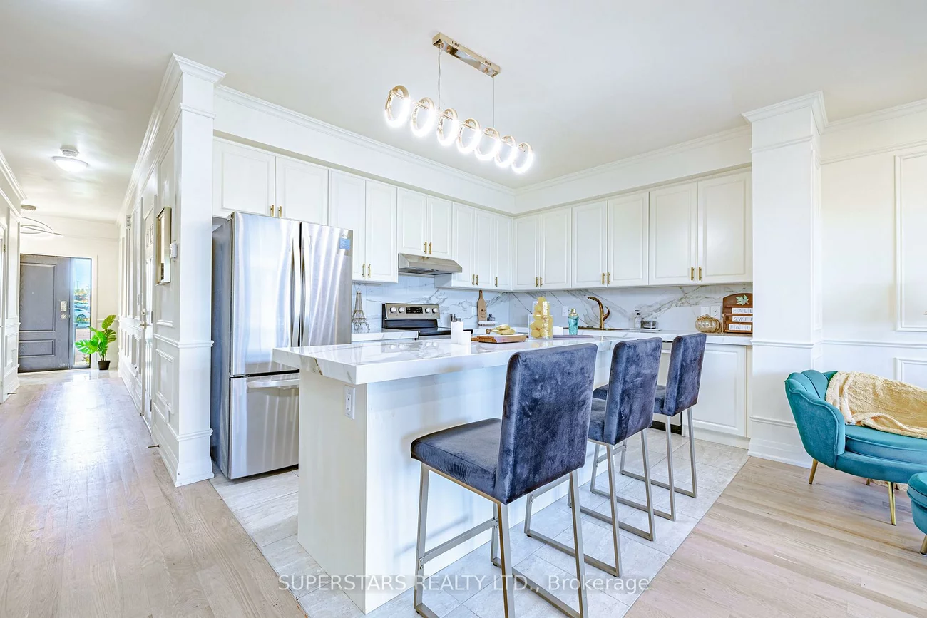 56, Chelliah, Rouge E11, Toronto