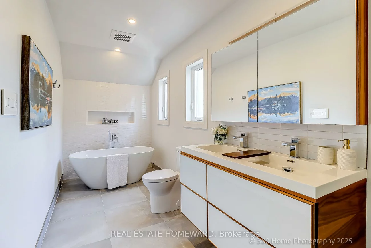 76, Whistle Post, East End-Danforth, Toronto