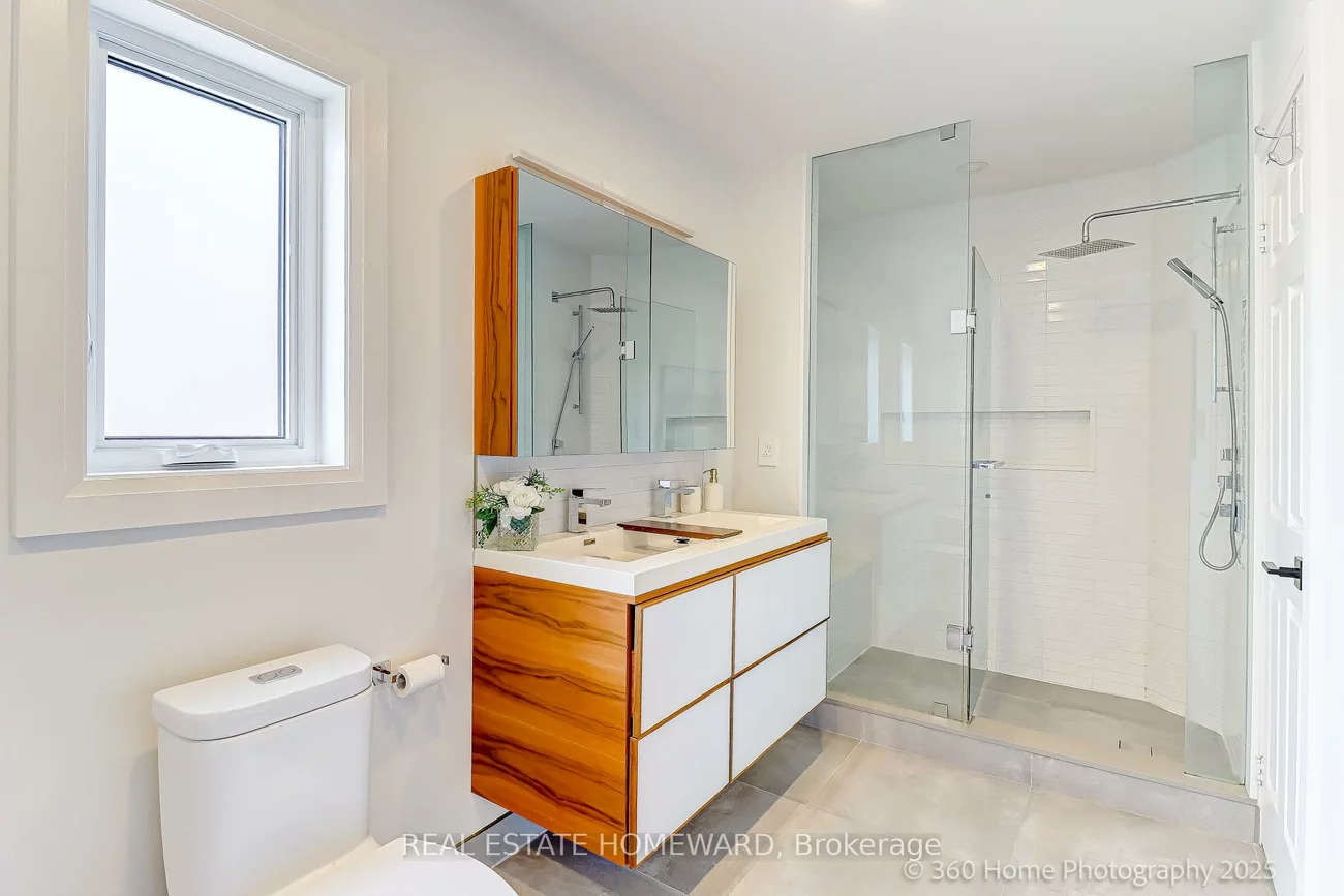 76, Whistle Post, East End-Danforth, Toronto