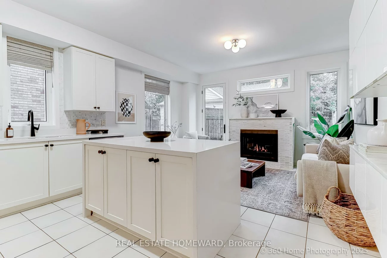 76, Whistle Post, East End-Danforth, Toronto