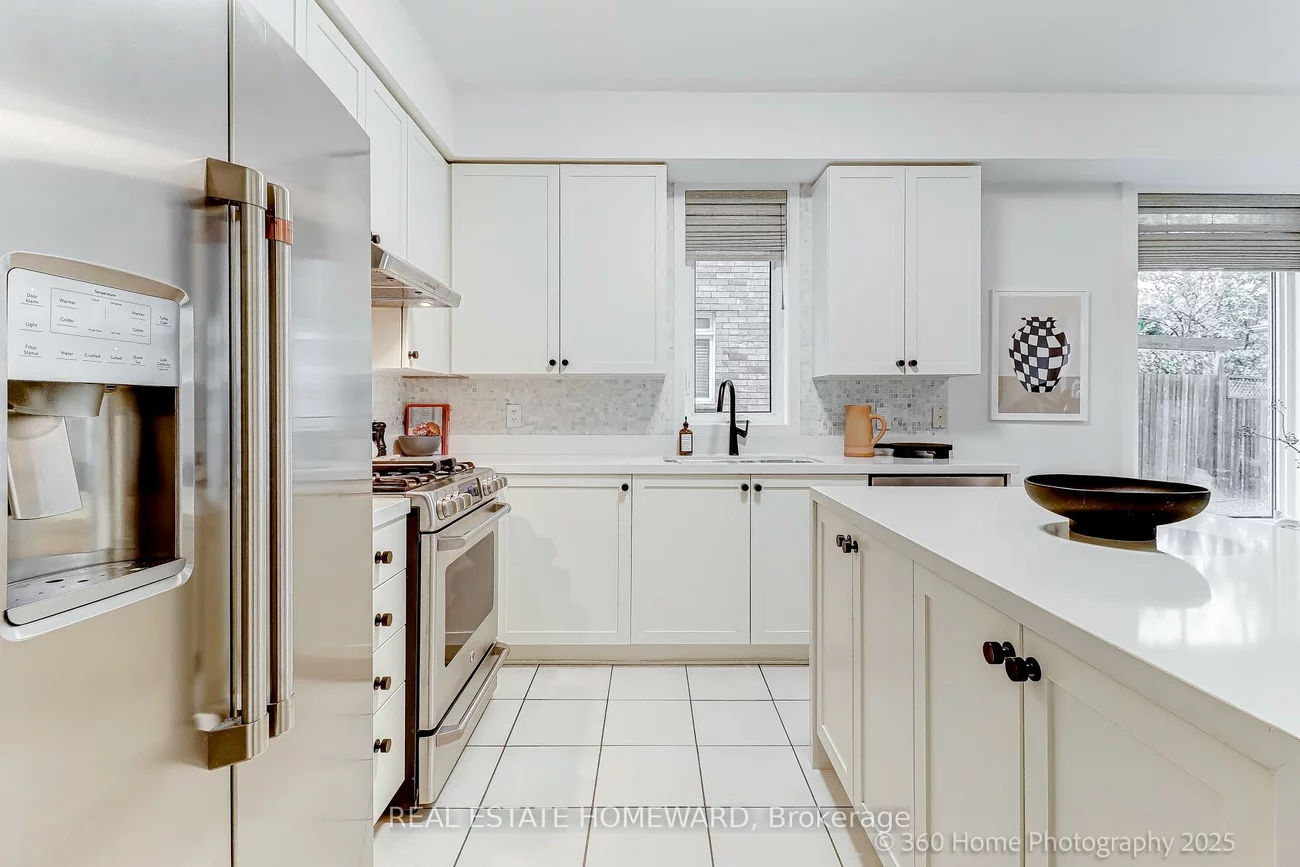 76, Whistle Post, East End-Danforth, Toronto