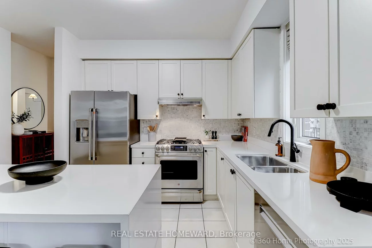 76, Whistle Post, East End-Danforth, Toronto