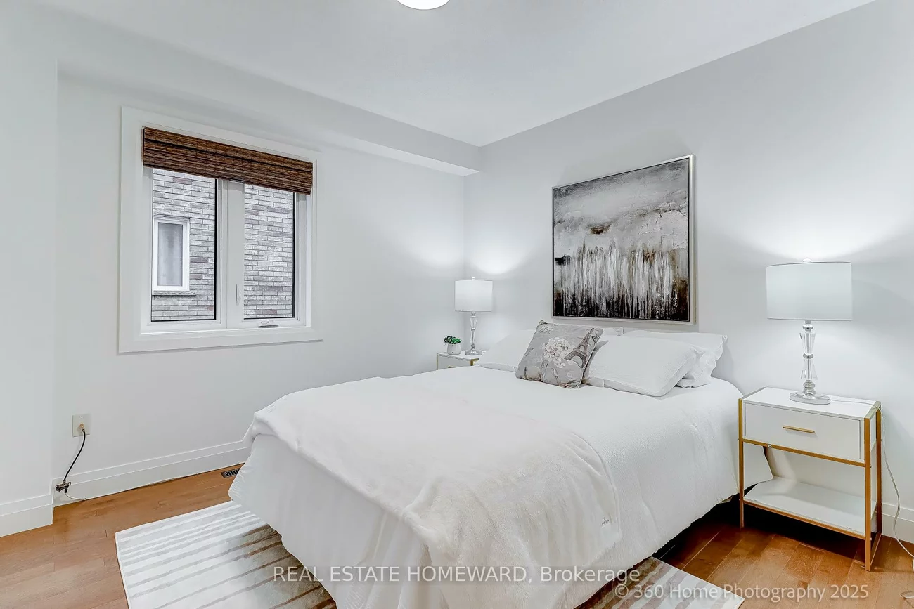 76, Whistle Post, East End-Danforth, Toronto