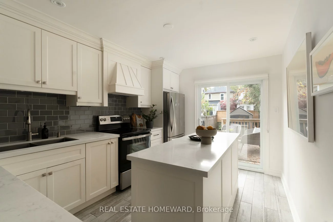 99, Newmarket, East End-Danforth, Toronto