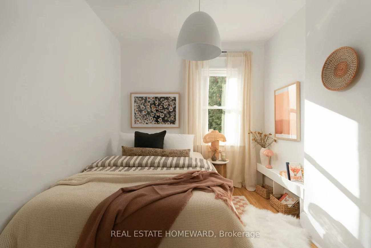 99, Newmarket, East End-Danforth, Toronto