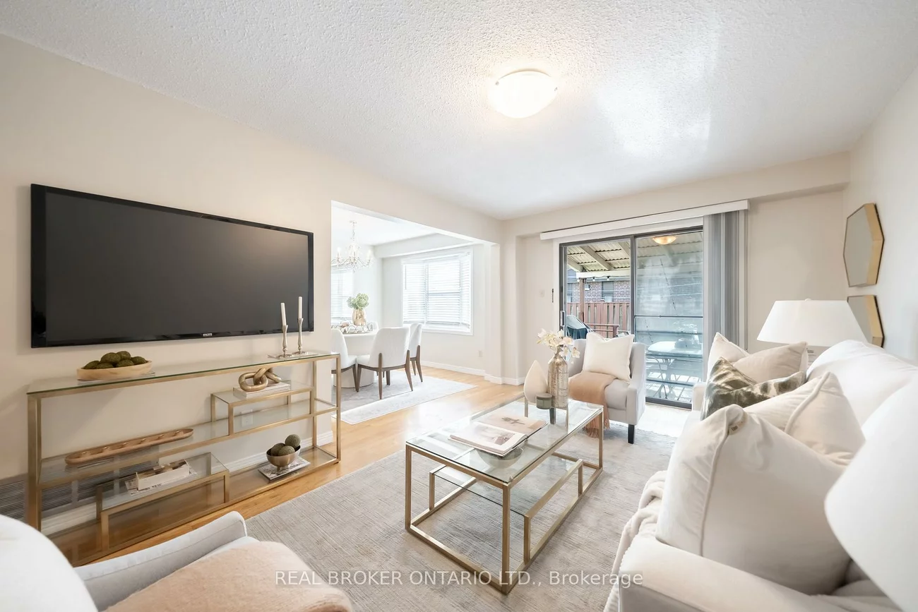 11, Blue Lagoon, Eglinton East, Toronto