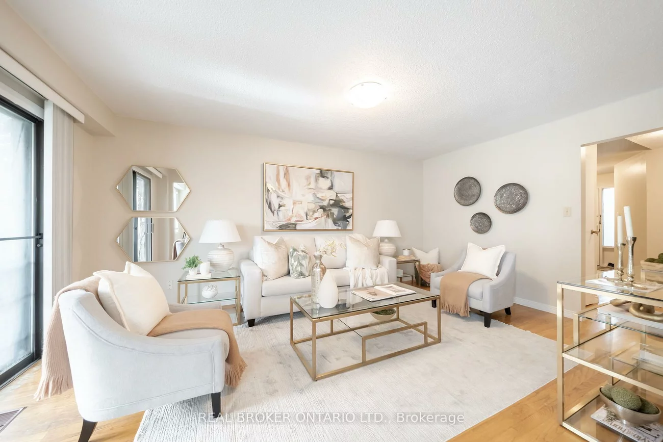 11, Blue Lagoon, Eglinton East, Toronto