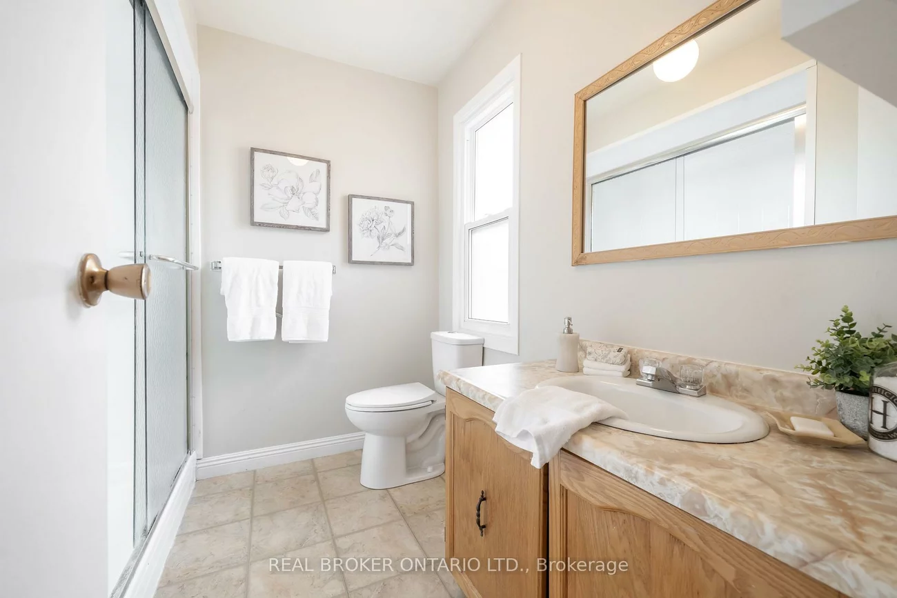 11, Blue Lagoon, Eglinton East, Toronto