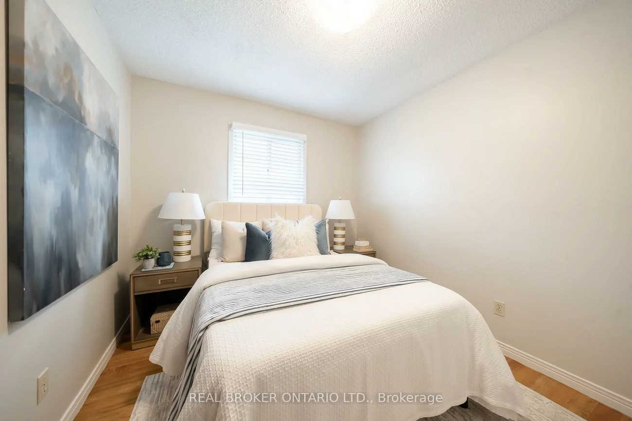 11, Blue Lagoon, Eglinton East, Toronto