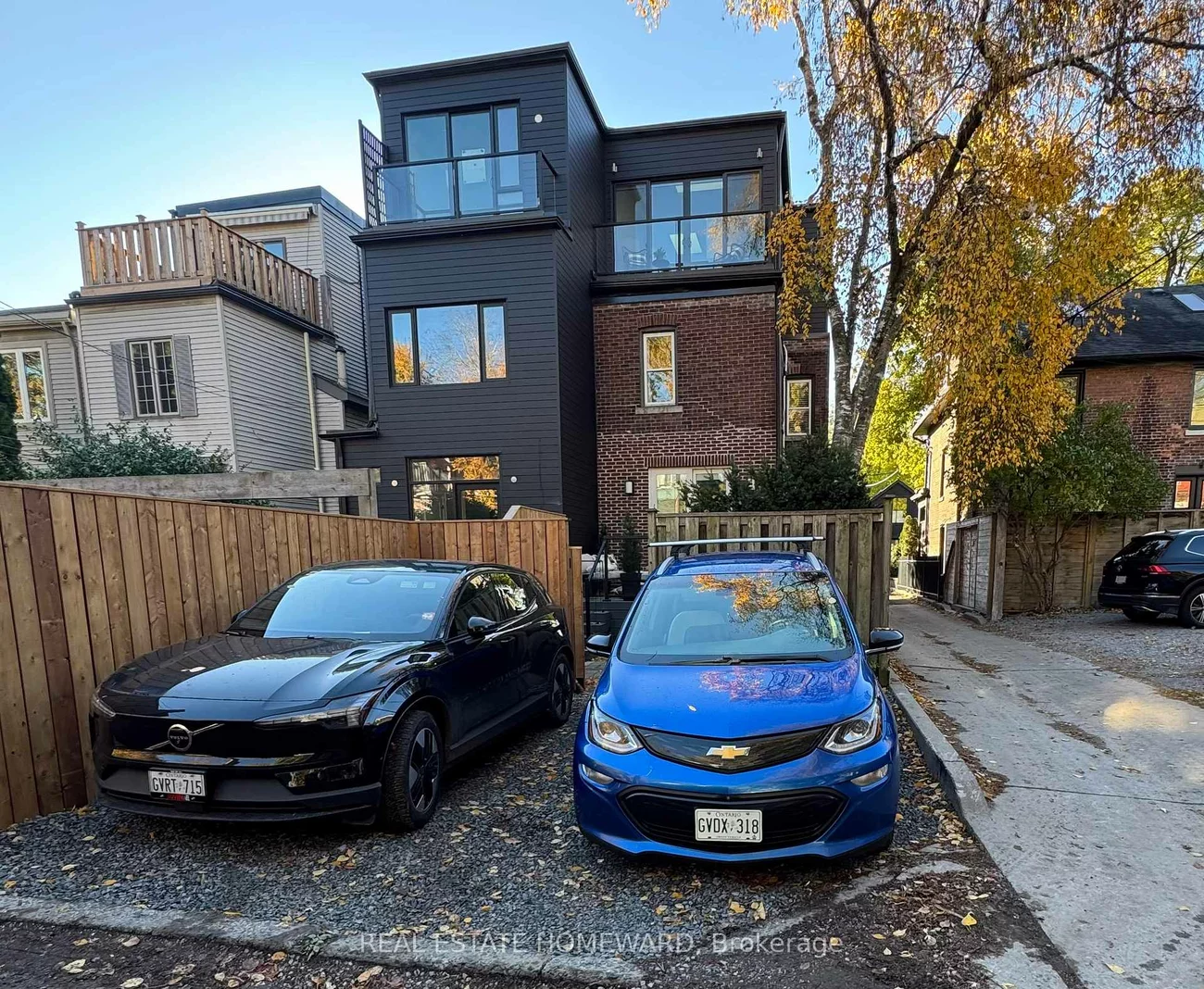 122, Simpson, North Riverdale, Toronto