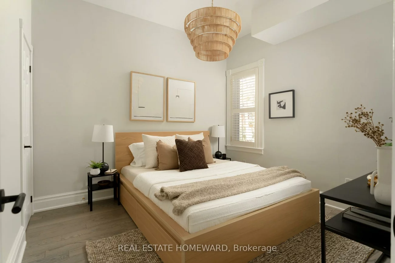 122, Simpson, North Riverdale, Toronto