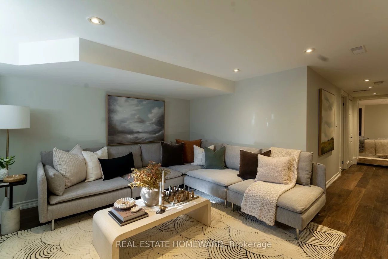 122, Simpson, North Riverdale, Toronto