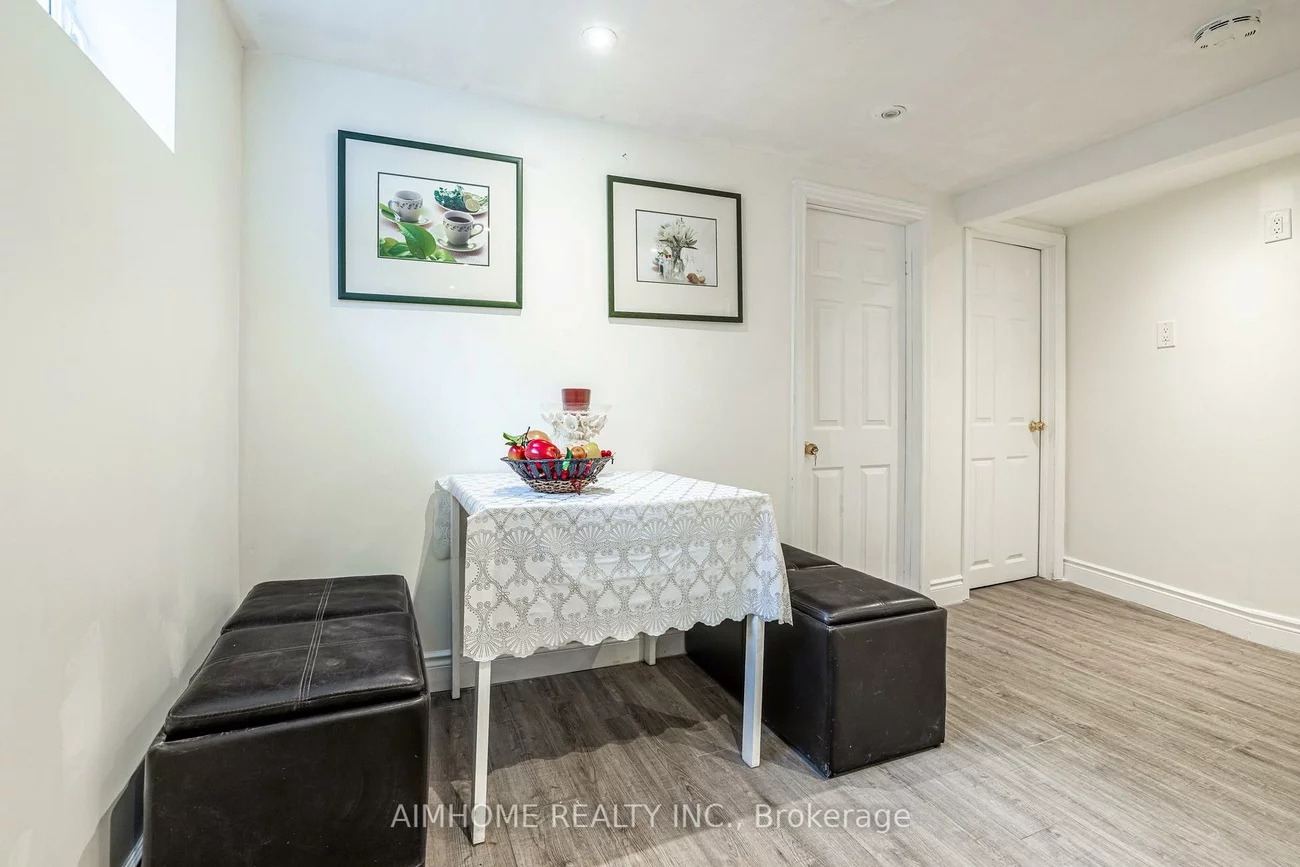 497, Dawes, O'Connor-Parkview, Toronto