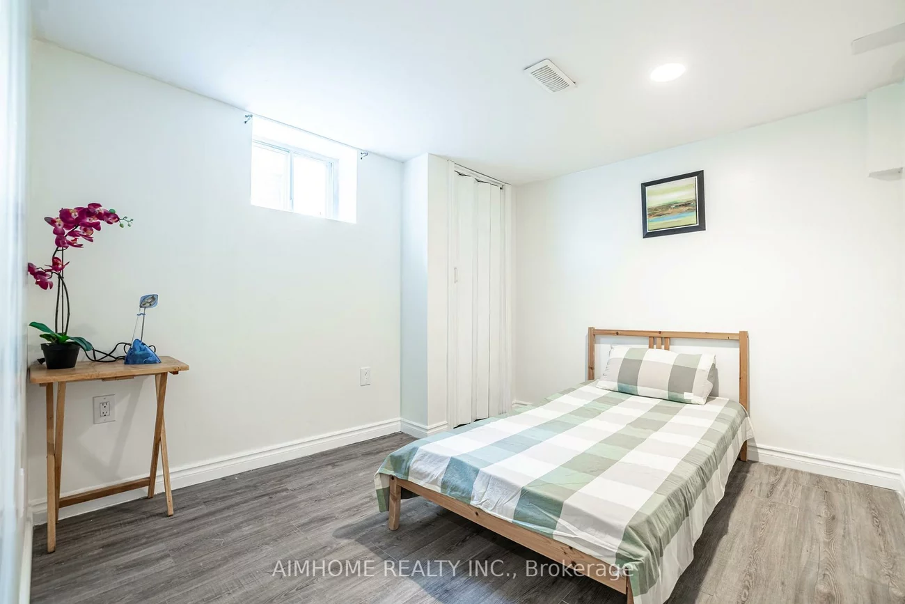 497, Dawes, O'Connor-Parkview, Toronto