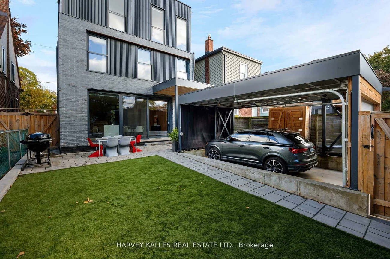 60, Hiltz, South Riverdale, Toronto