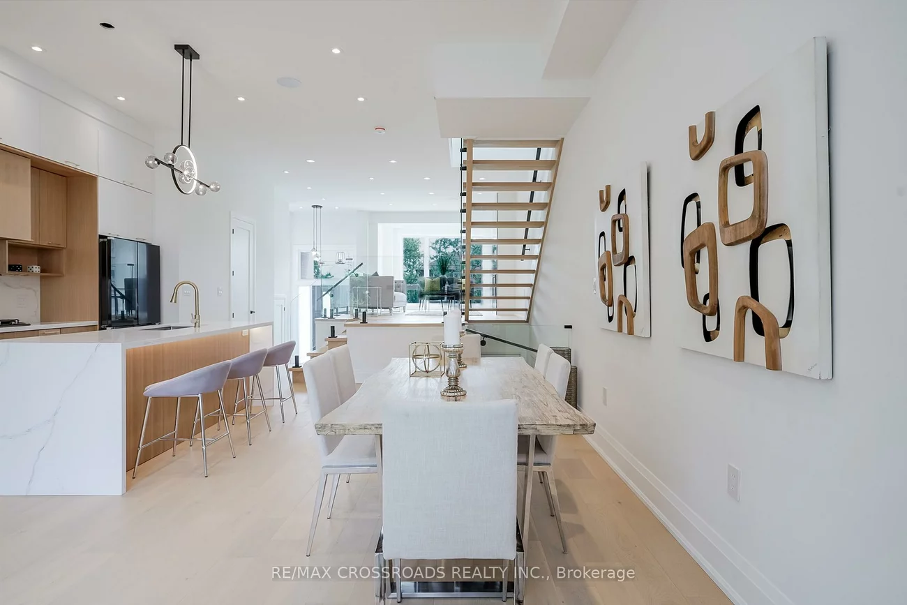 108, Park, Birchcliffe-Cliffside, Toronto