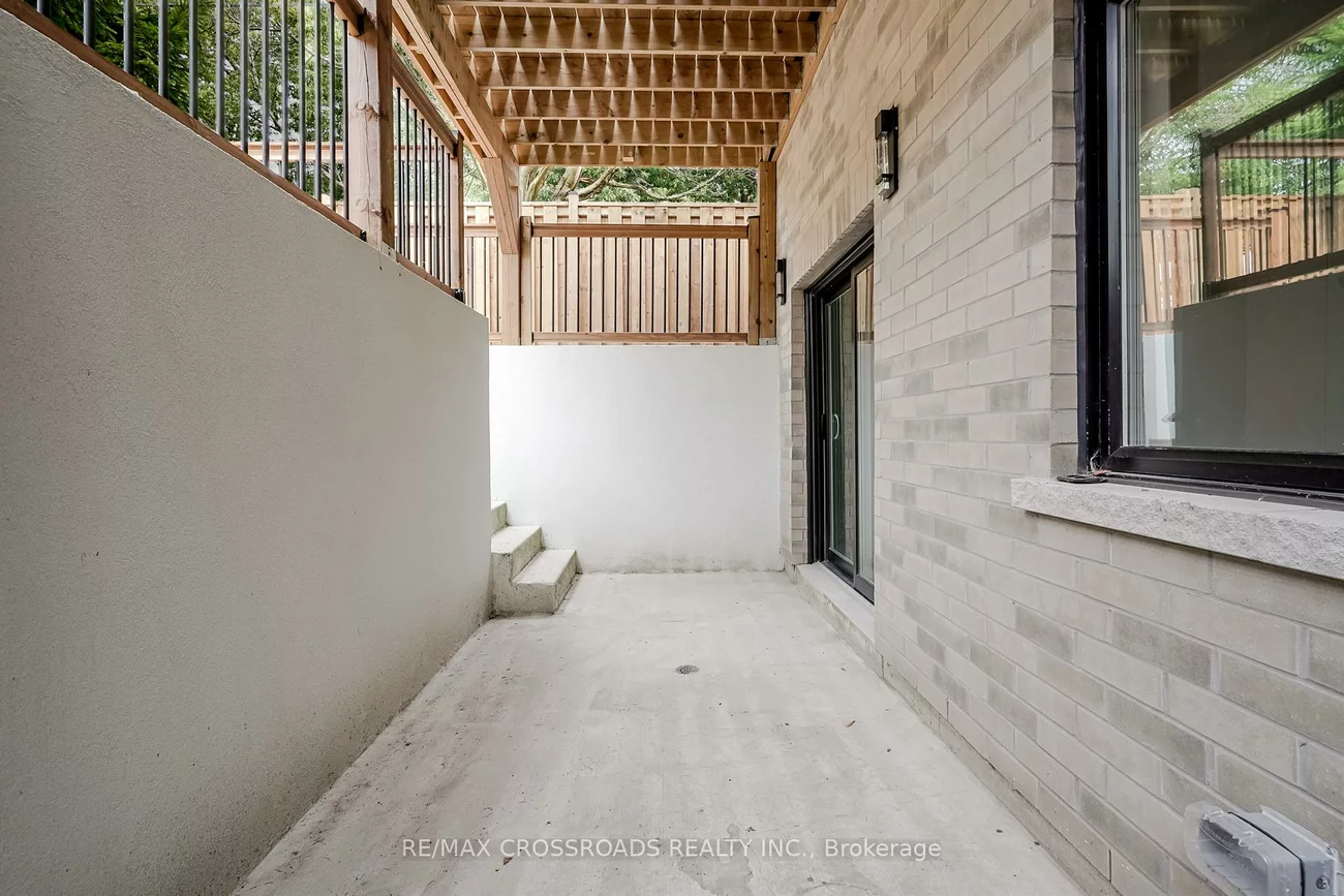 108, Park, Birchcliffe-Cliffside, Toronto