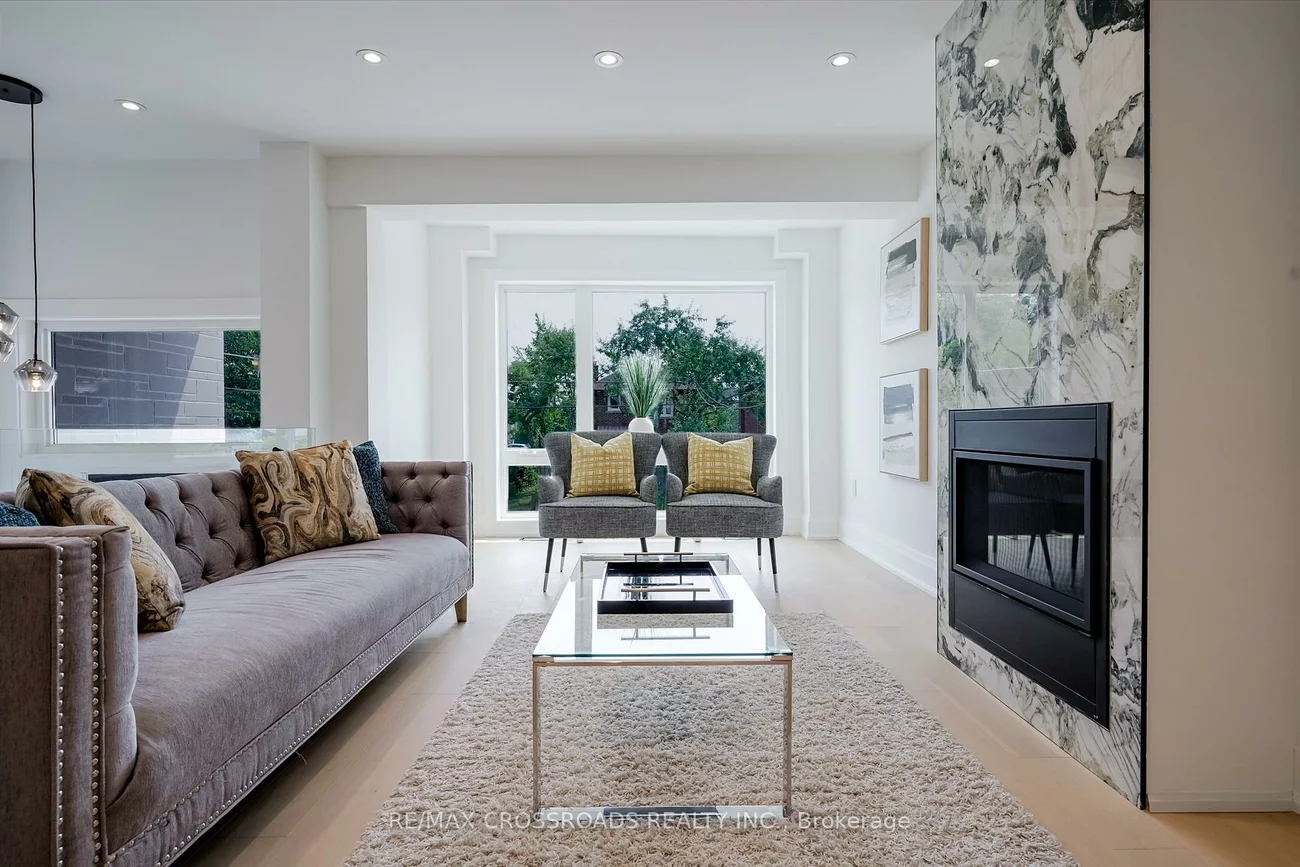 108, Park, Birchcliffe-Cliffside, Toronto