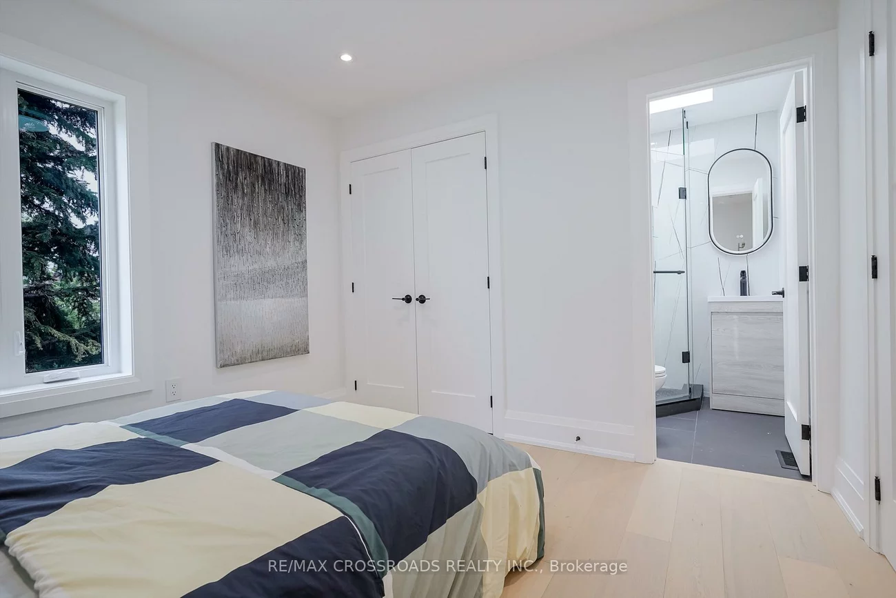 108, Park, Birchcliffe-Cliffside, Toronto