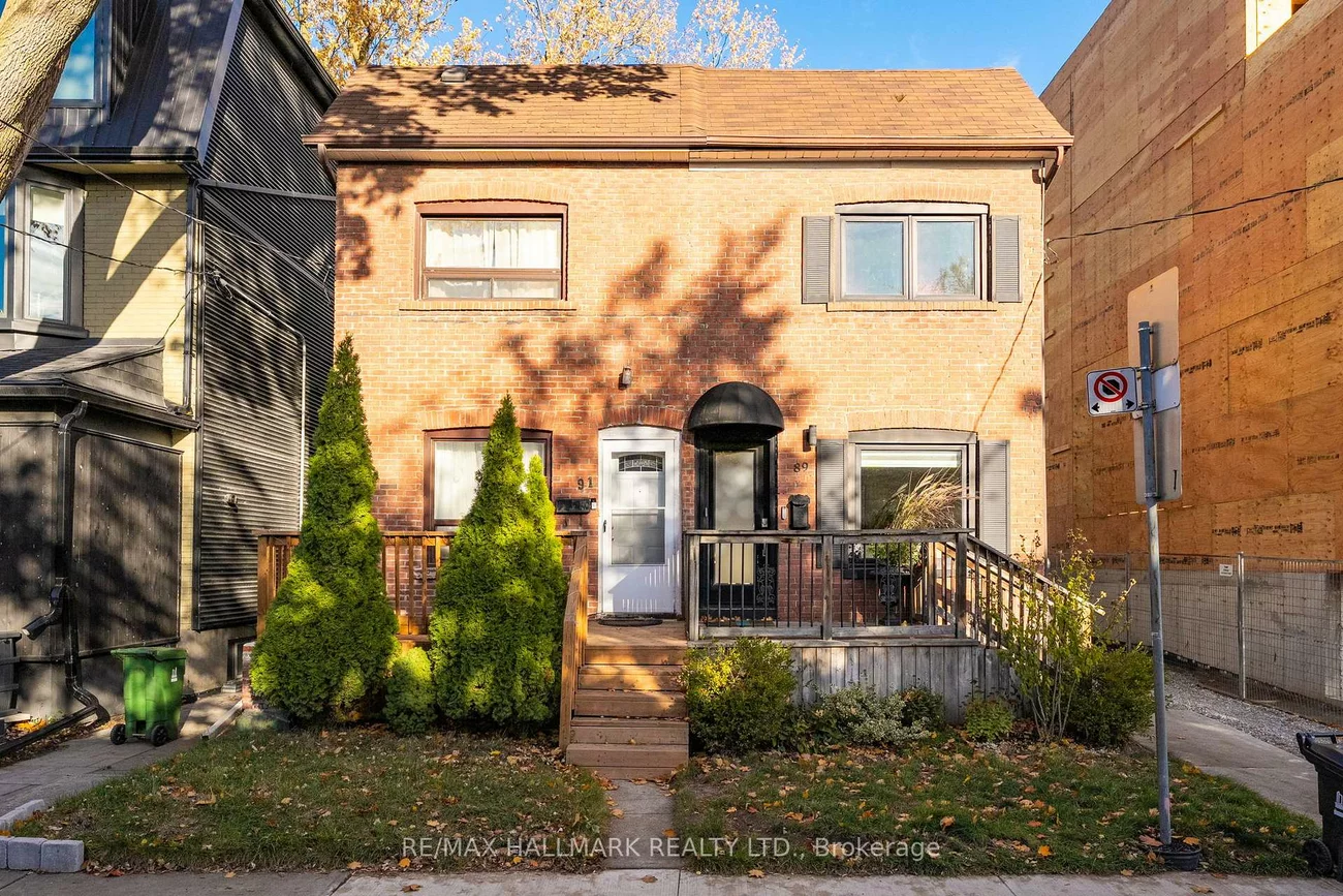 89, Knox, Greenwood-Coxwell, Toronto