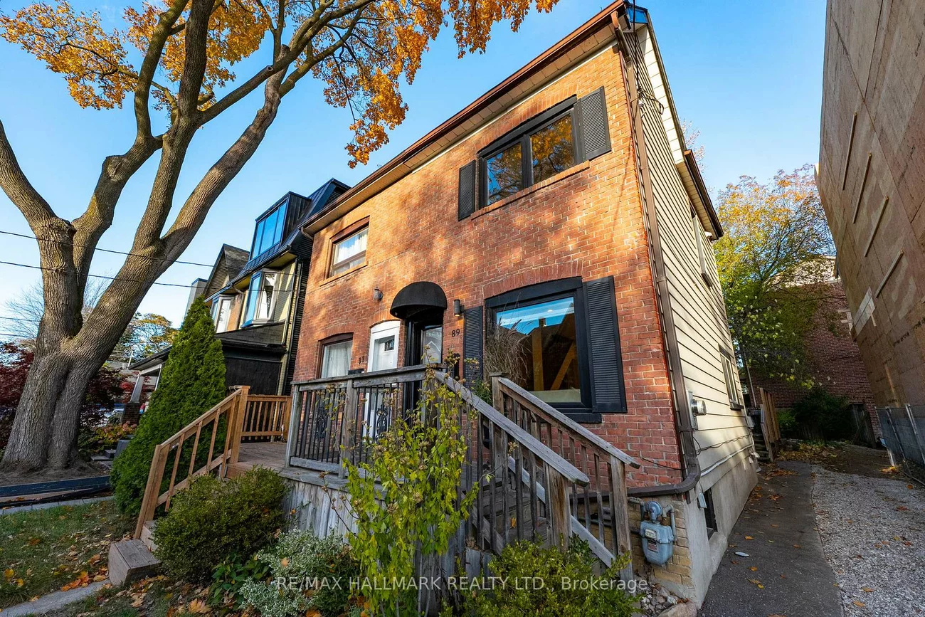 89, Knox, Greenwood-Coxwell, Toronto