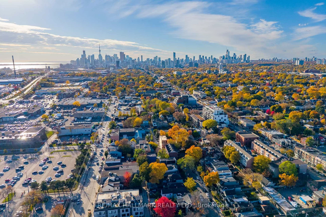 89, Knox, Greenwood-Coxwell, Toronto