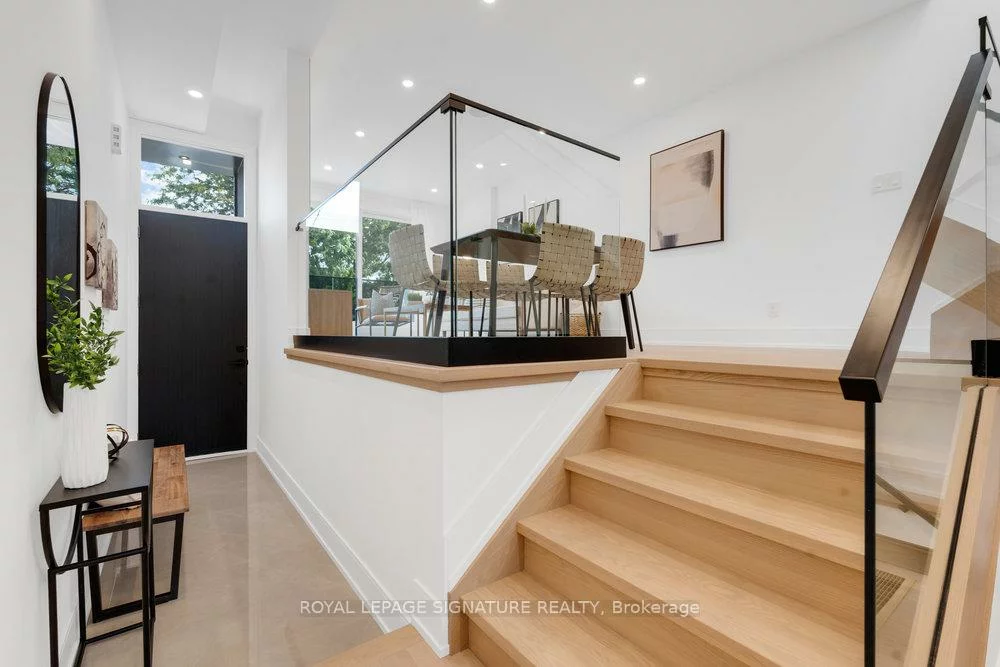 74B, Floyd, Broadview North, Toronto