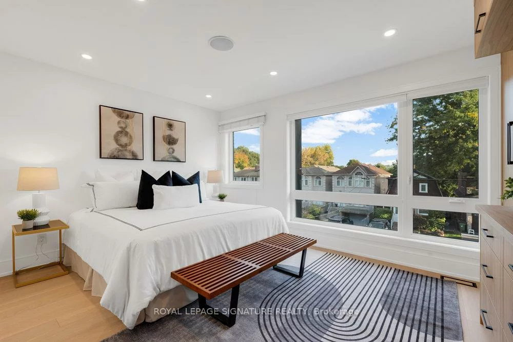 74B, Floyd, Broadview North, Toronto