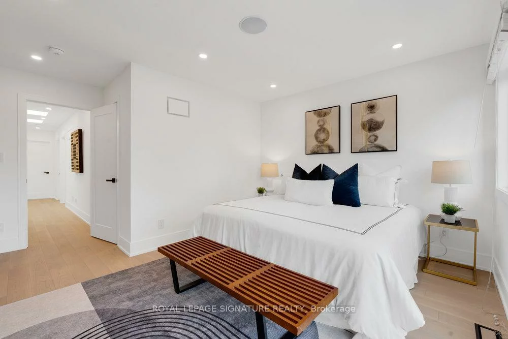 74B, Floyd, Broadview North, Toronto