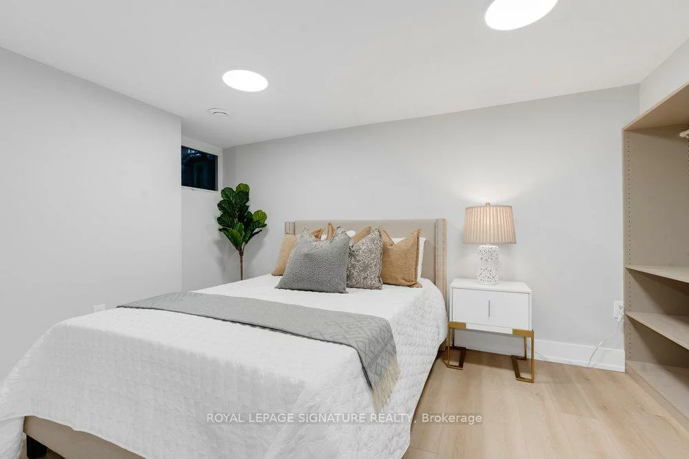 186, Parkmount, Greenwood-Coxwell, Toronto