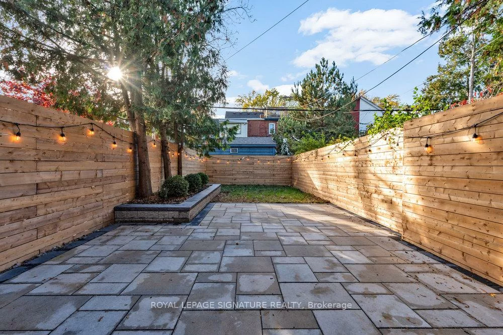 186, Parkmount, Greenwood-Coxwell, Toronto