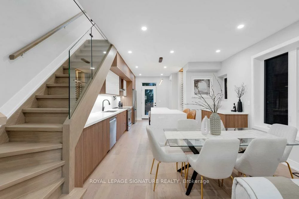 186, Parkmount, Greenwood-Coxwell, Toronto