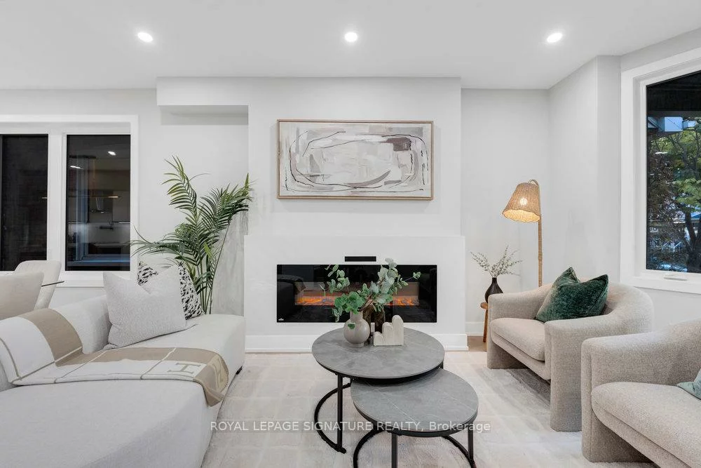 186, Parkmount, Greenwood-Coxwell, Toronto