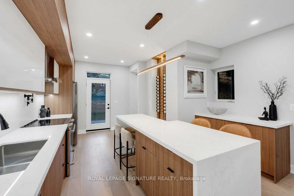 186, Parkmount, Greenwood-Coxwell, Toronto